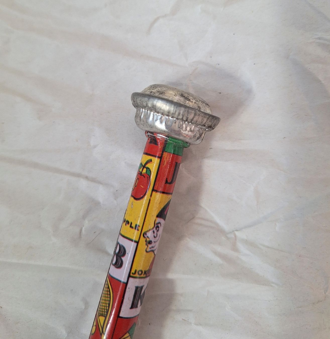 Giocattoli: Mid-Century tin push wheel with working bell – Usato da Volketswil venduto da LisaSch1 3
