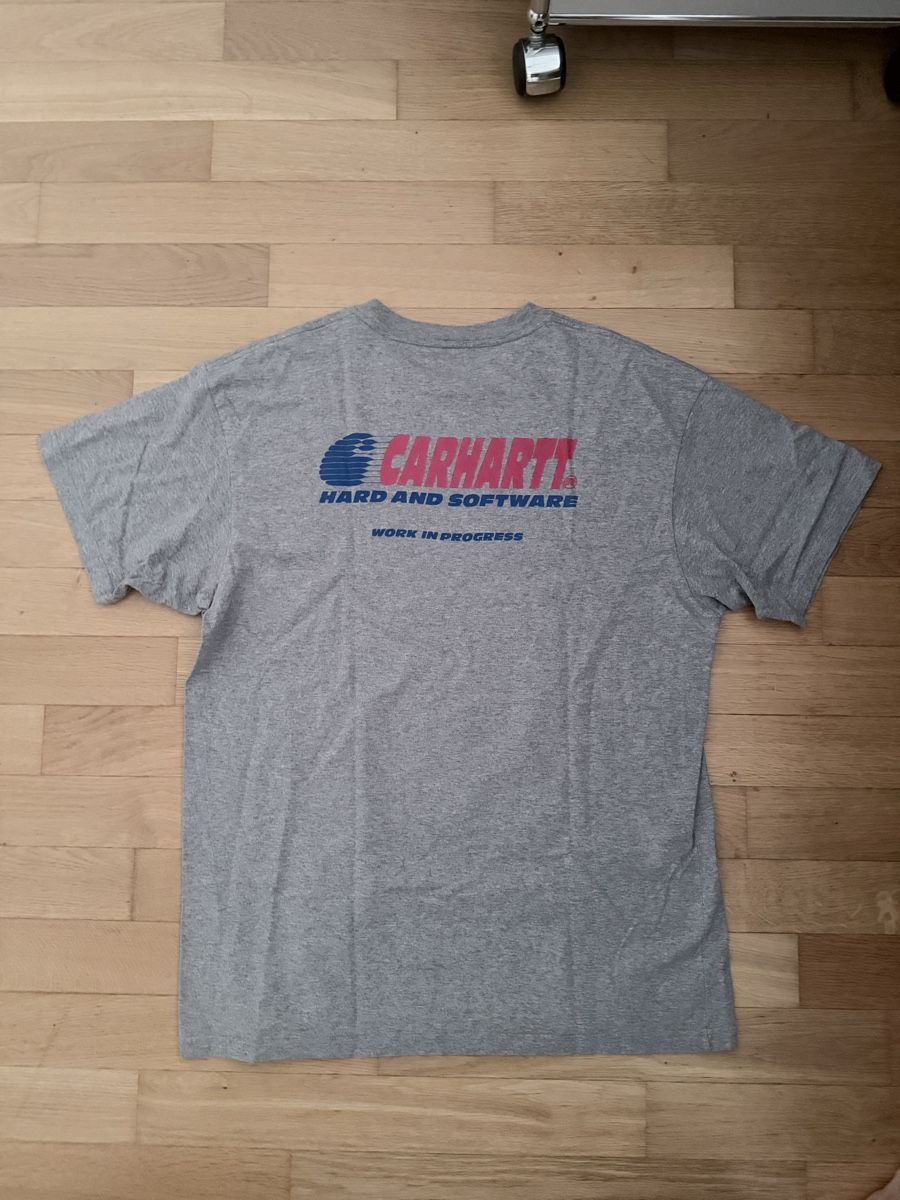 Carhartt T-shirt: Carhartt T Shirt – Usato da Münchwilen TG venduto da terlizz1 1