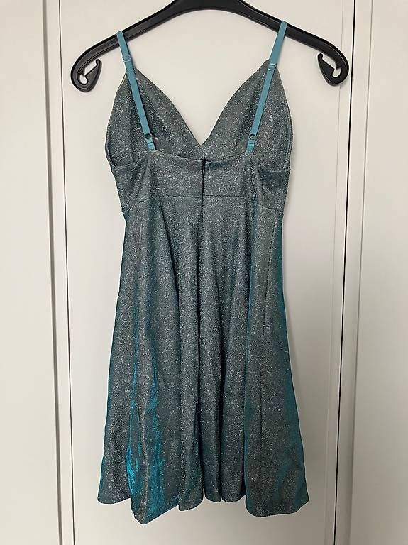 Vestiti: Wunderschönes Glitzerkleid Gr. S und passendes Schmuckset – Usato da Kloten venduto da dkra 1