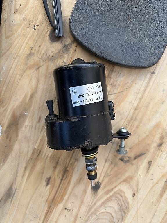 Alle Ersatzteile: Scheibenwischmotor – Gebraucht aus Triesenberg von eli_99z8 3