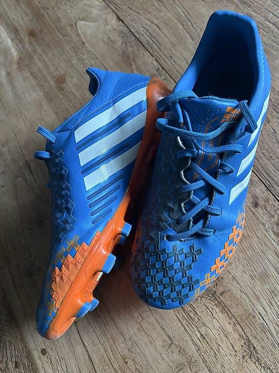 Scarpe da uomo: Fussball Schuhe Adidas Predator Grösse 40 – Usato da Stallikon venduto da Lr110 2