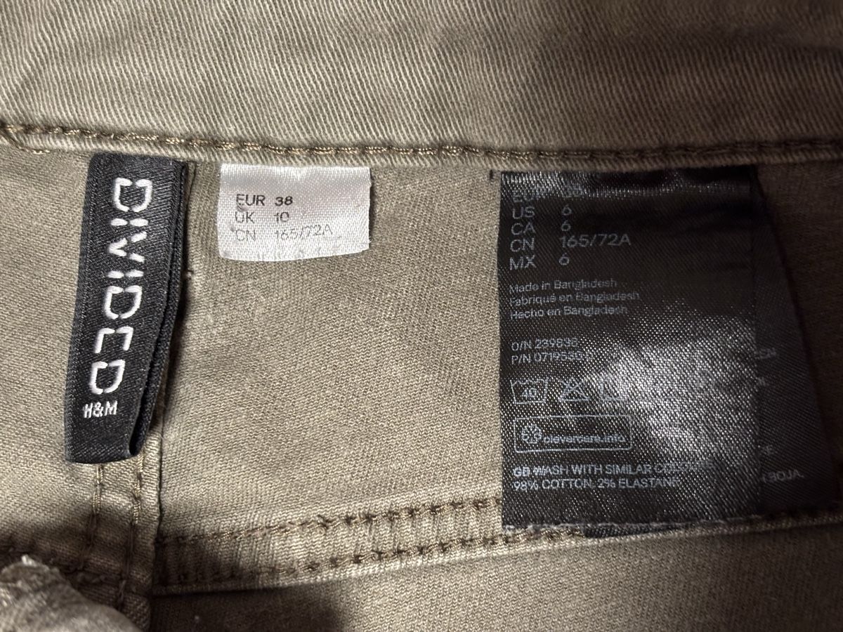 H&M Jeans: Jeans Hose grün 38 – Usato da Kesswil venduto da Branca-01 5