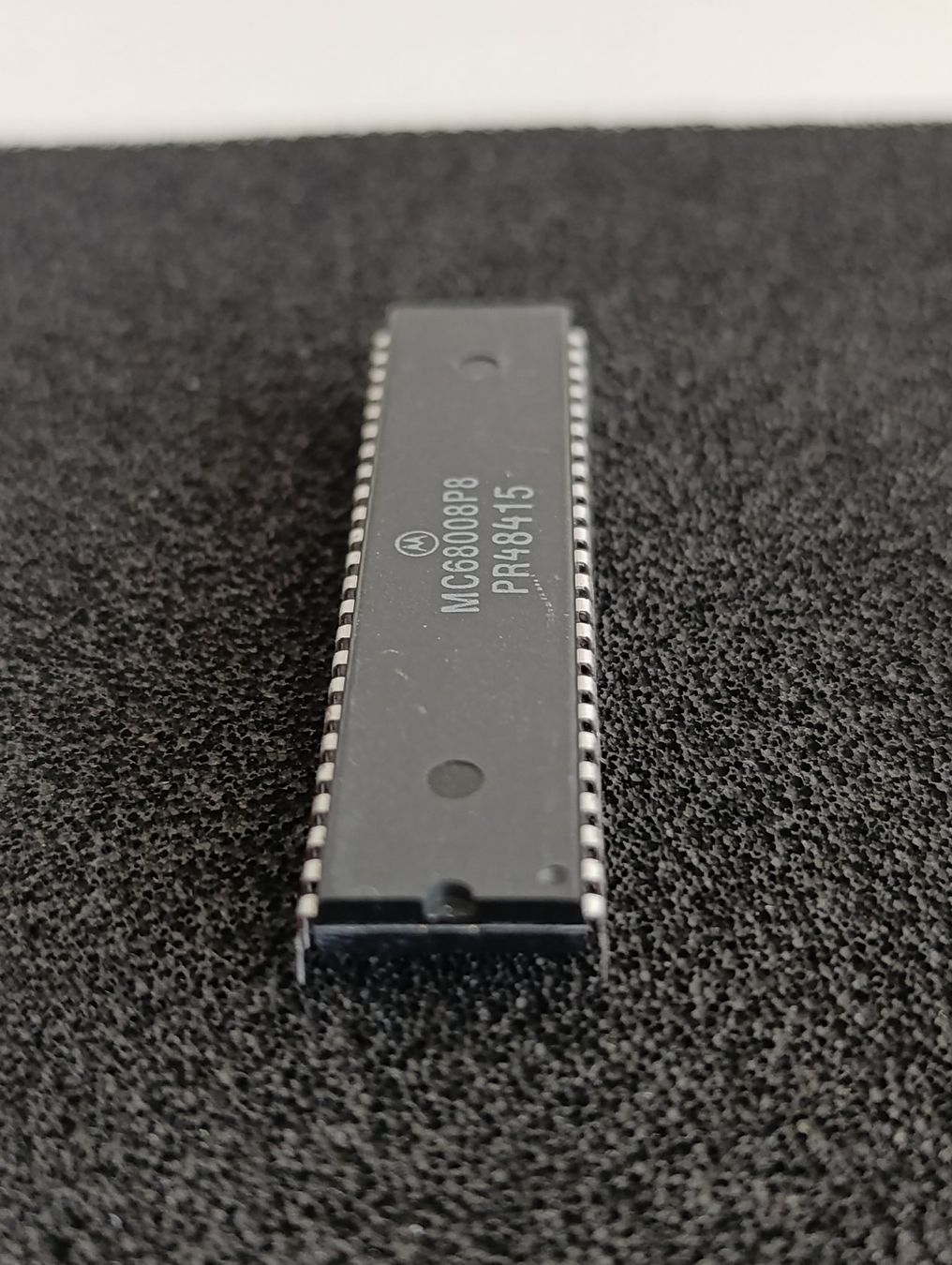 Elektronikbauteile: MC68008P8 Motorola CMOS MicroProzessor Integrated Circuits – Gebraucht aus Niederneunforn von Gusti123 5