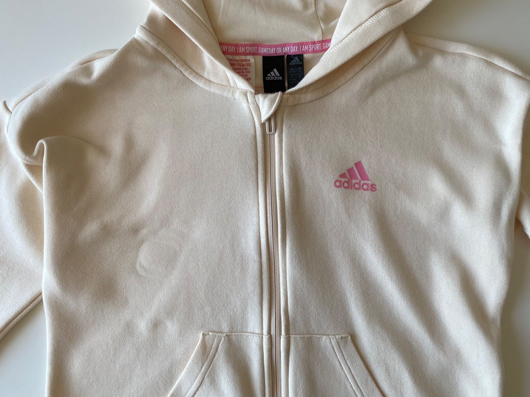 Adidas Giacche & Cappotti: Veste à capuche Adidas   t.152 – Usato da Peseux venduto da Gilloss 1