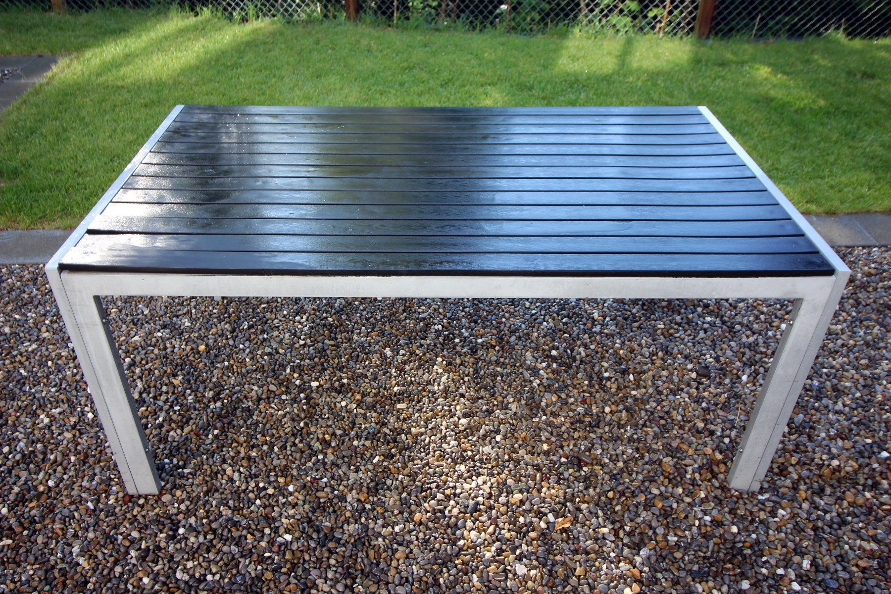 Tische: Gartentisch – Gebraucht aus Aadorf von Planetares 1