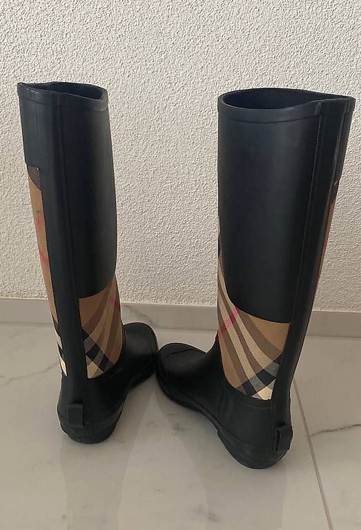 Burberry Scarpe da donna: Burberry Damenstiefel – Usato da Kollbrunn venduto da datu80 1