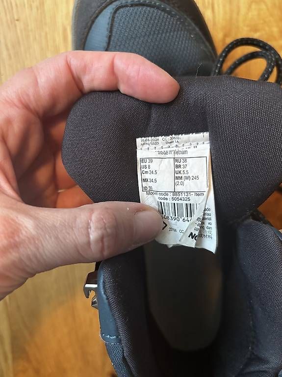 Chaussures femmes: Wanderschuhe 39 – D'occasion à Dottikon par Skyylark 3