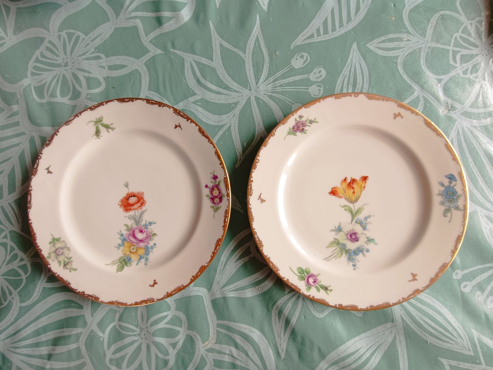 Set di piatti: Service à café/dessert porcelaine – Usato da Cossonay-Ville venduto da Aryann34 6