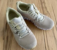 On Cloud Schuhe, Sneakers Gr. 37.5