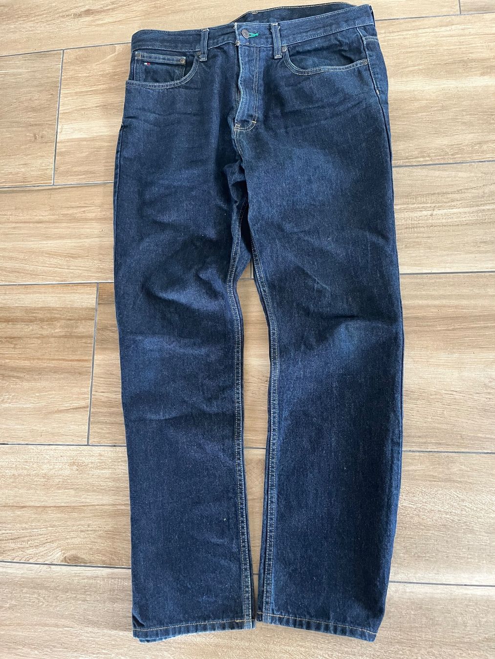 Tommy Hilfiger Jeans: Herren Jeans – Gebraucht aus Faoug von metropark