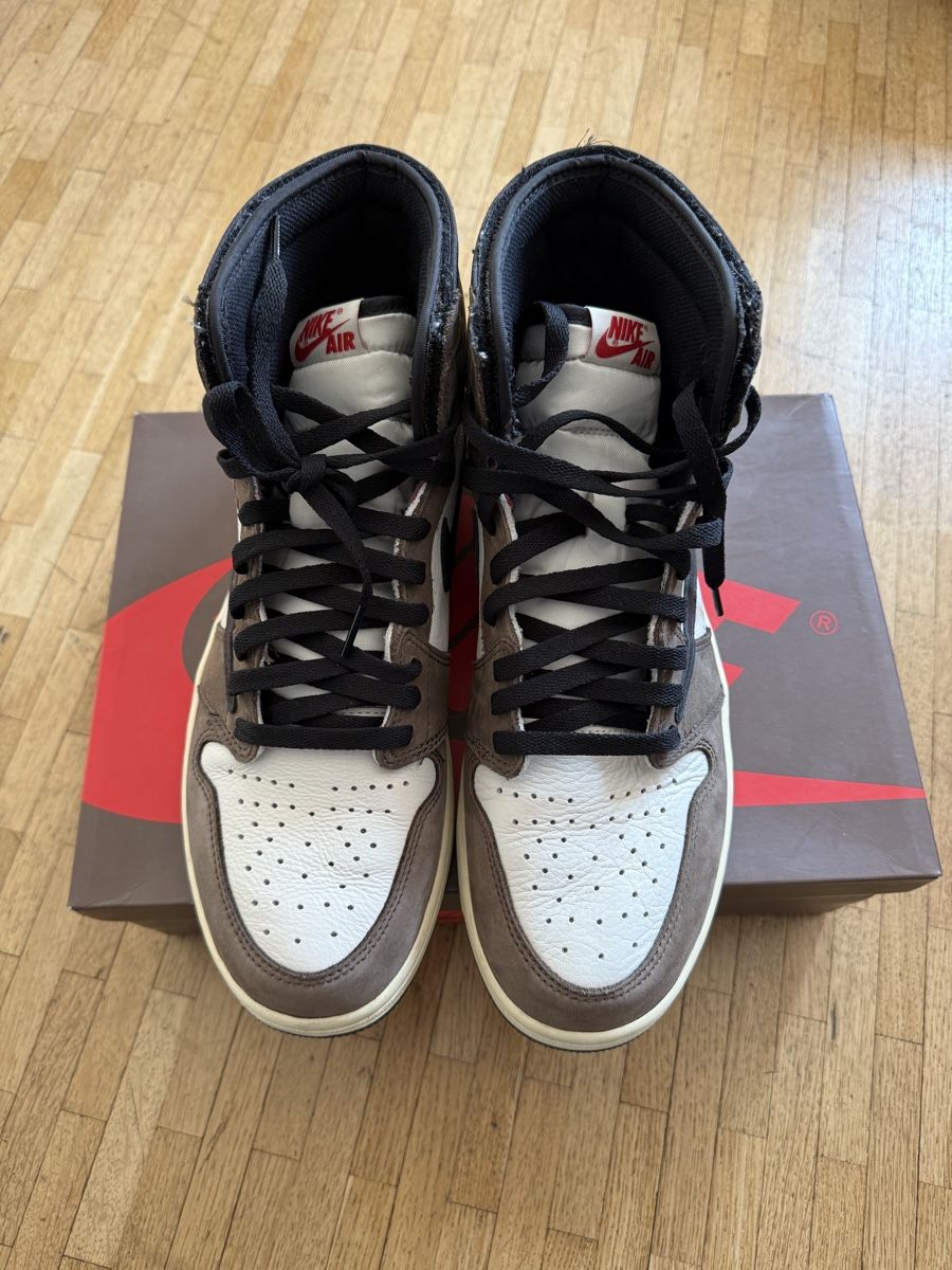 Jordan Chaussures hommes: Jordan 1 High Travis Scott – D'occasion à Genève par SG_73 2