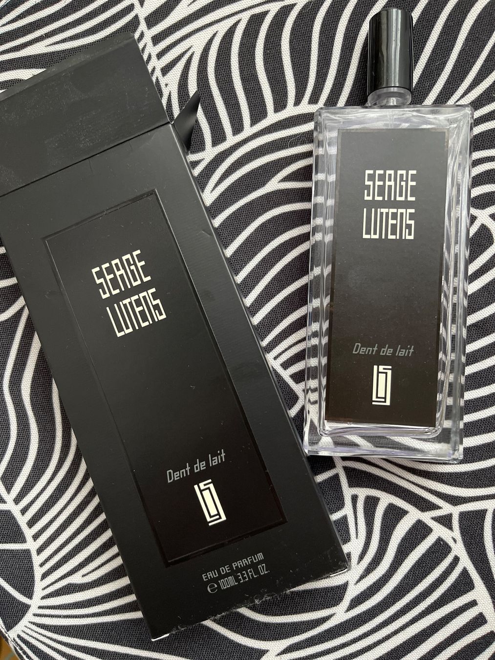 Serge Lutens Profumi & Eau de Toilette: Serge Lutens Dent de Lait eau de parfum  12 ml sample – Nuovo (secondo la descrizione) da Chêne-Bougeries venduto da Seetooyoo 7