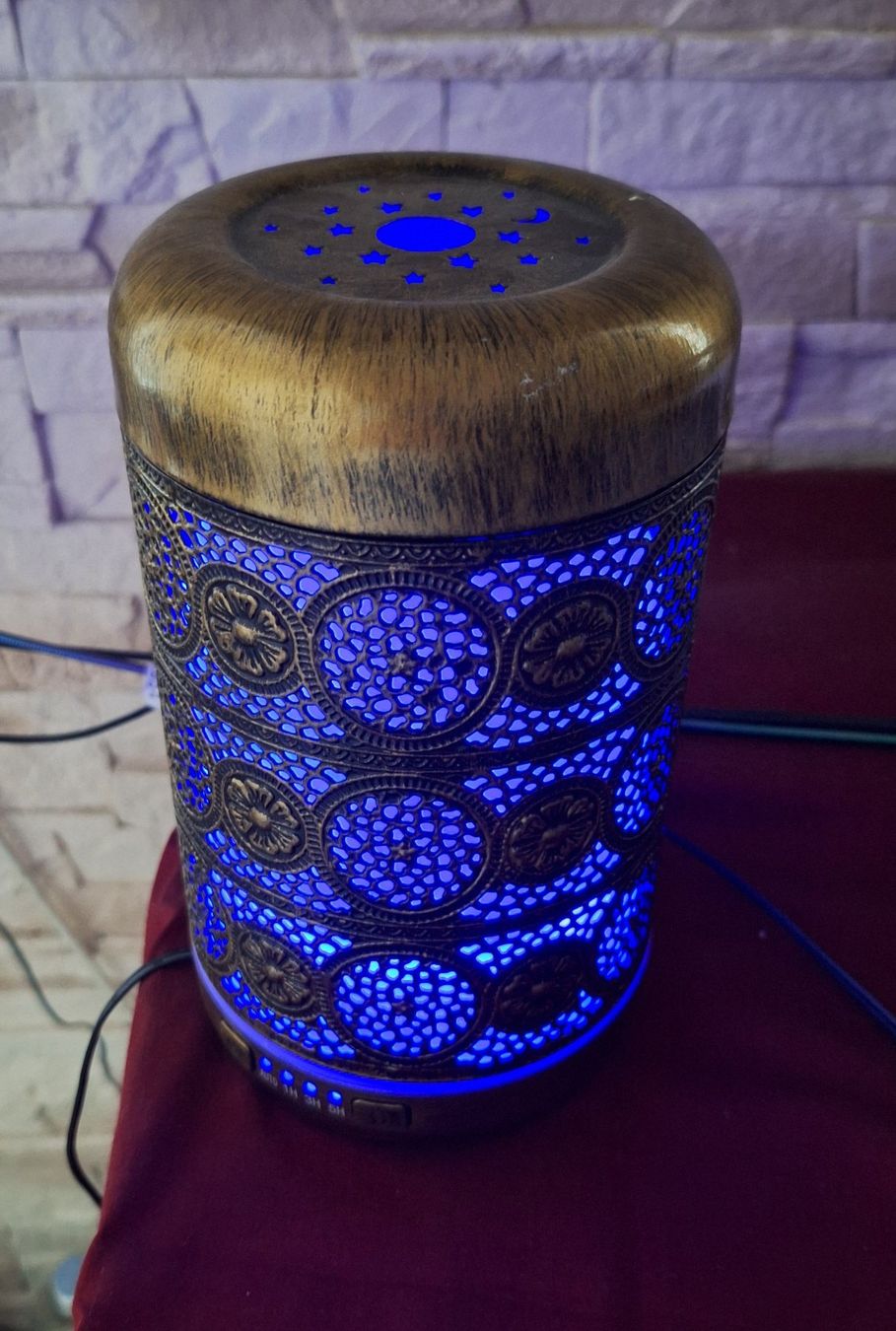 Duftöldiffusoren: Diffuseur d'arômes  avec lumières de différentes couleurs – Gebraucht aus Rickenbach b. Wil von joeletaxi1954 6