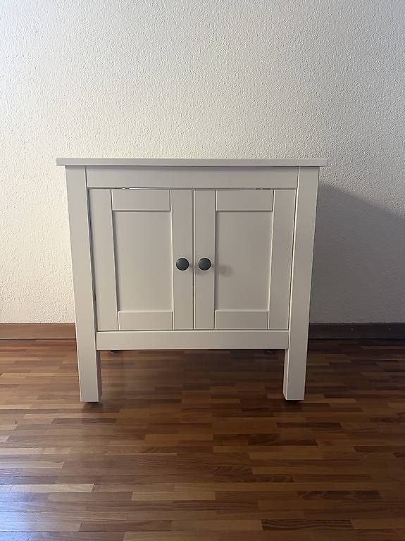 Mobili per bagno: Waschbeckenunterschrank HEMNES – Usato da Zürich venduto da SuperSeven2.0
