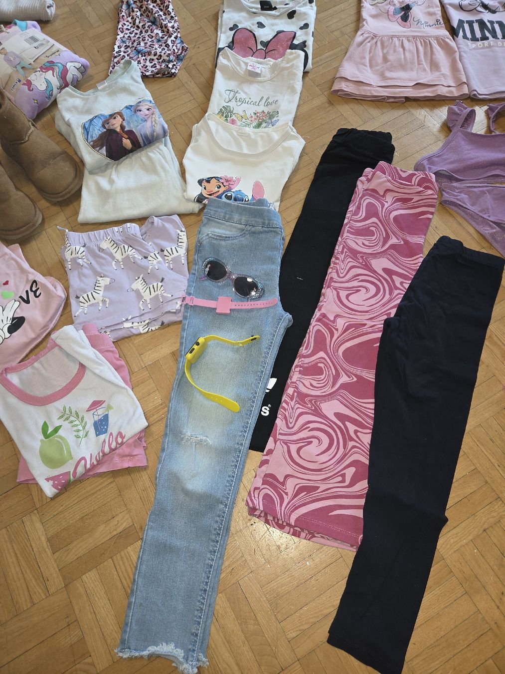 Ensembles coordonnés: grosse kleiderpackung  – D'occasion à uster par tan_vy9b 3
