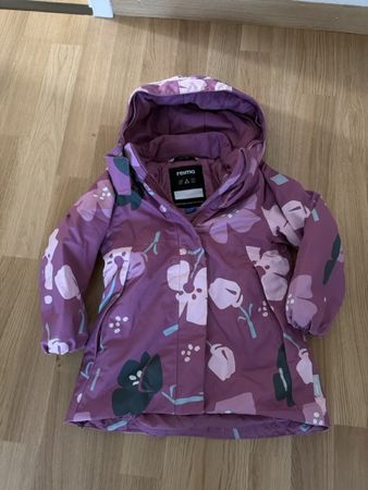 Reima Winterjacke Blumenmuster Grösse 104/110
