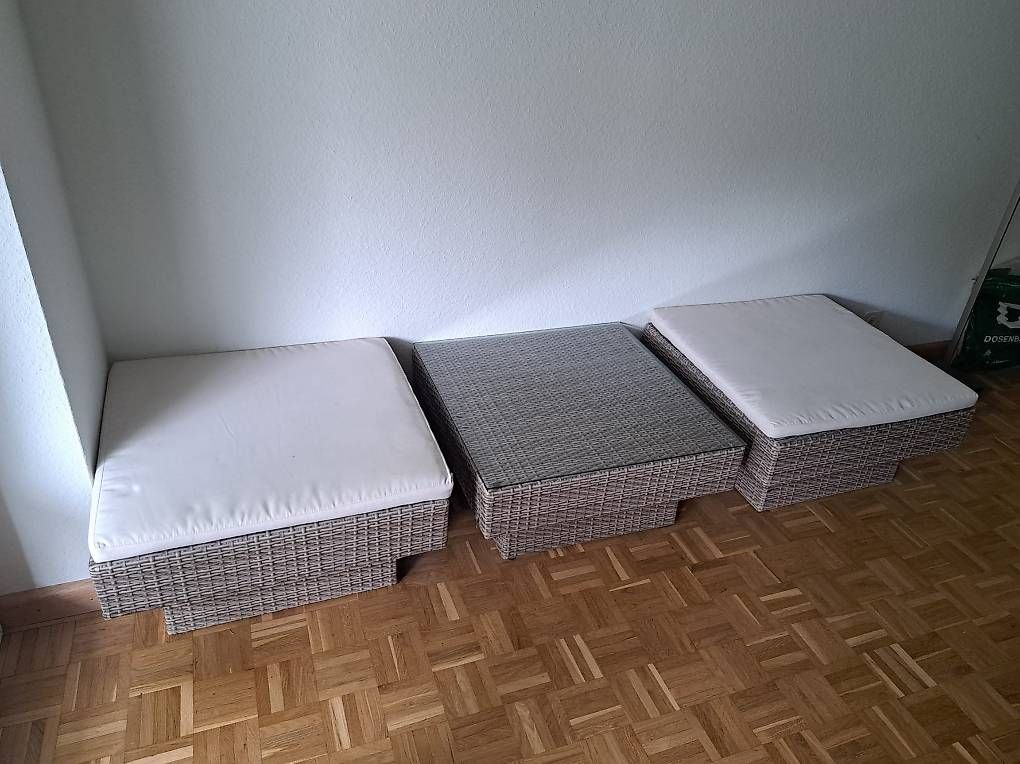 Tischset: Balcony table and chairs / Balkontisch und Stühle – Gebraucht aus Basel von sha_wj5p