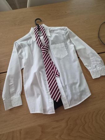 Hemd Krawatte Hose Grösse 128 guter Zustand