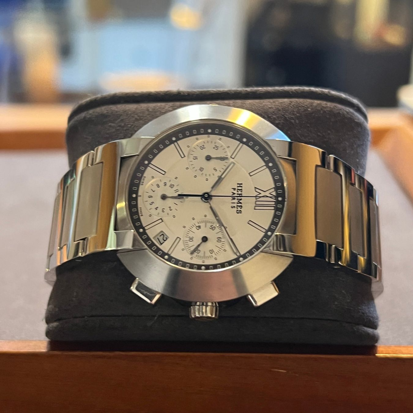 Hermès Orologi: Hermès Nomade Auto-Quartz Chronograph N01.910 – Usato da Carouge GE venduto da Watchaser 6