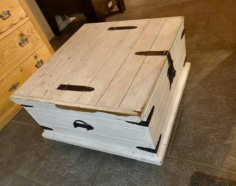 Tische: Sofatisch / Truhe – Gebraucht aus Safnern von mel__91 1