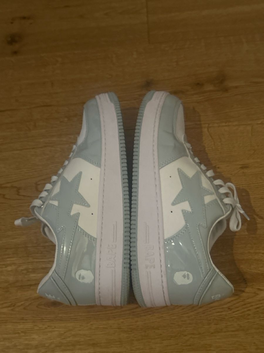 Scarpe da uomo: Chaussures Bapesta Bleues et Blanches Originales – Usato da Mont-sur-Lausanne venduto da _ValentinTuregano 1
