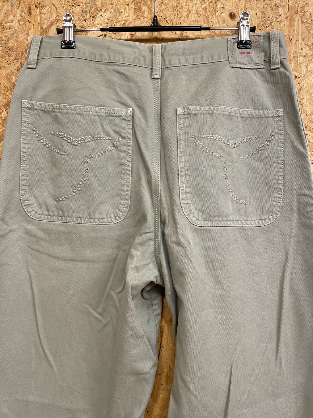 Switcher Pantaloni: SWITCHER Pantalon 32/34 – Usato da Lausanne venduto da PlusValue_Lausanne 3