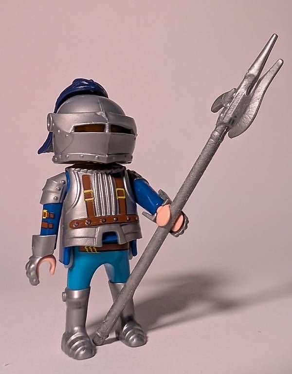 Playmobil Giocattoli: Playmobil Novelmore Einzelfigur 01 – Usato da Luzern venduto da oreslas