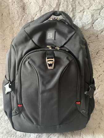 5 bags: 2 backpacks, 3 messenger bags