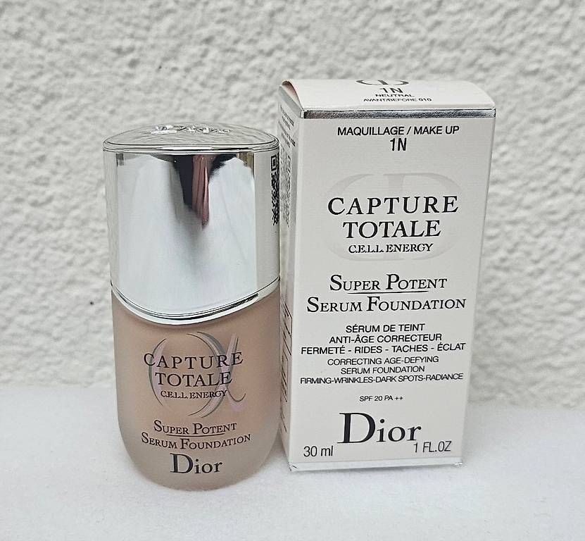 Make-up: Dior Serum Foundation – Nuovo e nell'imballaggio originale da Balsthal venduto da dra_292z