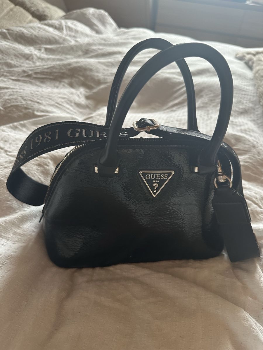 Guess Borse da donna: Elegante schwarze GUESS Handtasche – Nuovo (secondo la descrizione) da Wichtrach venduto da sarai01