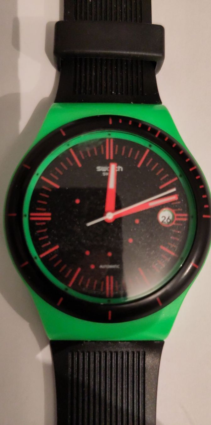 Swatch Orologi: Swatch Automatic Uhr GRÜN-SCHWARZ mit Datum, ein Klassiker! – Usato da Höri venduto da Samsa9
