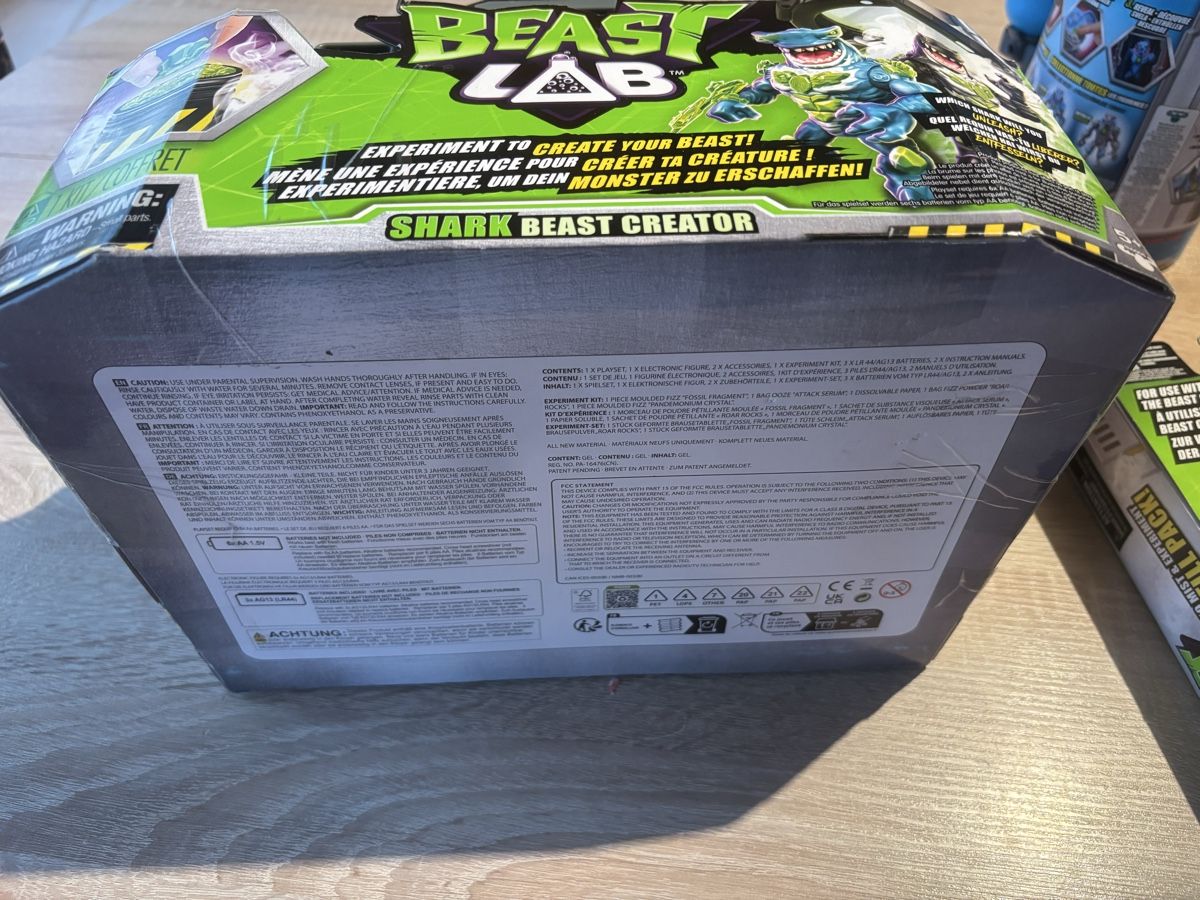 Statuette: MrBeast Beast Lab Spielzeug Set,Shark Beast Creator! – Nuovo e nell'imballaggio originale da Trübbach venduto da Mansur93 7