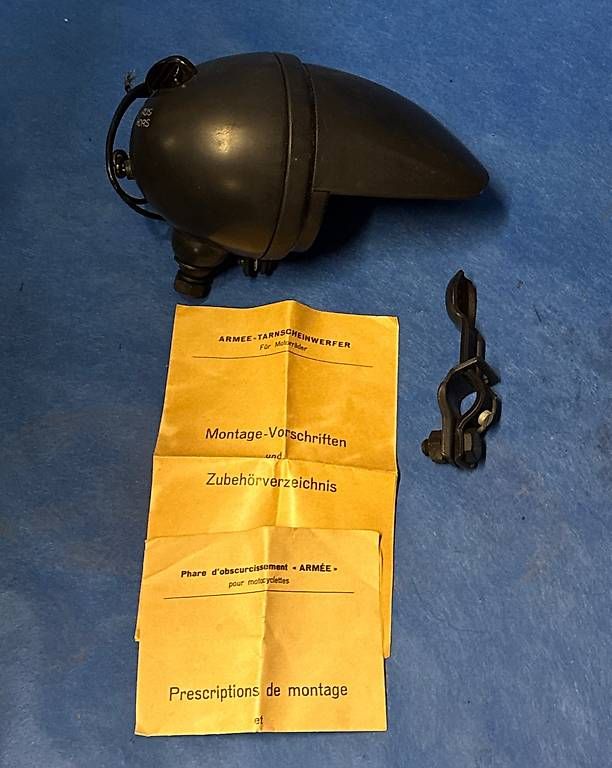 Phares: Armee Tarnscheinwerfer Motorrad – D'occasion à Horgen par mel_cn8v