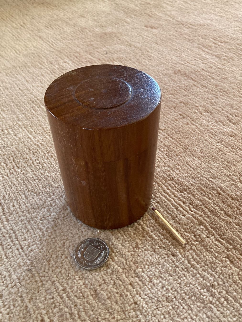 Tutte le decorazioni: Holz Dose – Usato da Thun venduto da kirue09 1