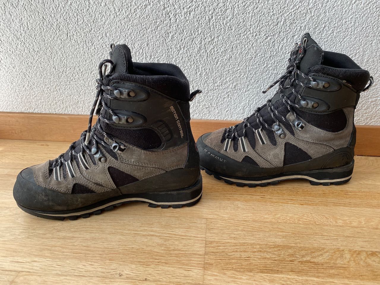 Mammut Scarpe da uomo: Mammut Gore-Tex Bergschuhe UK6.5/US7.5 – Usato da Bern venduto da dantheb 1