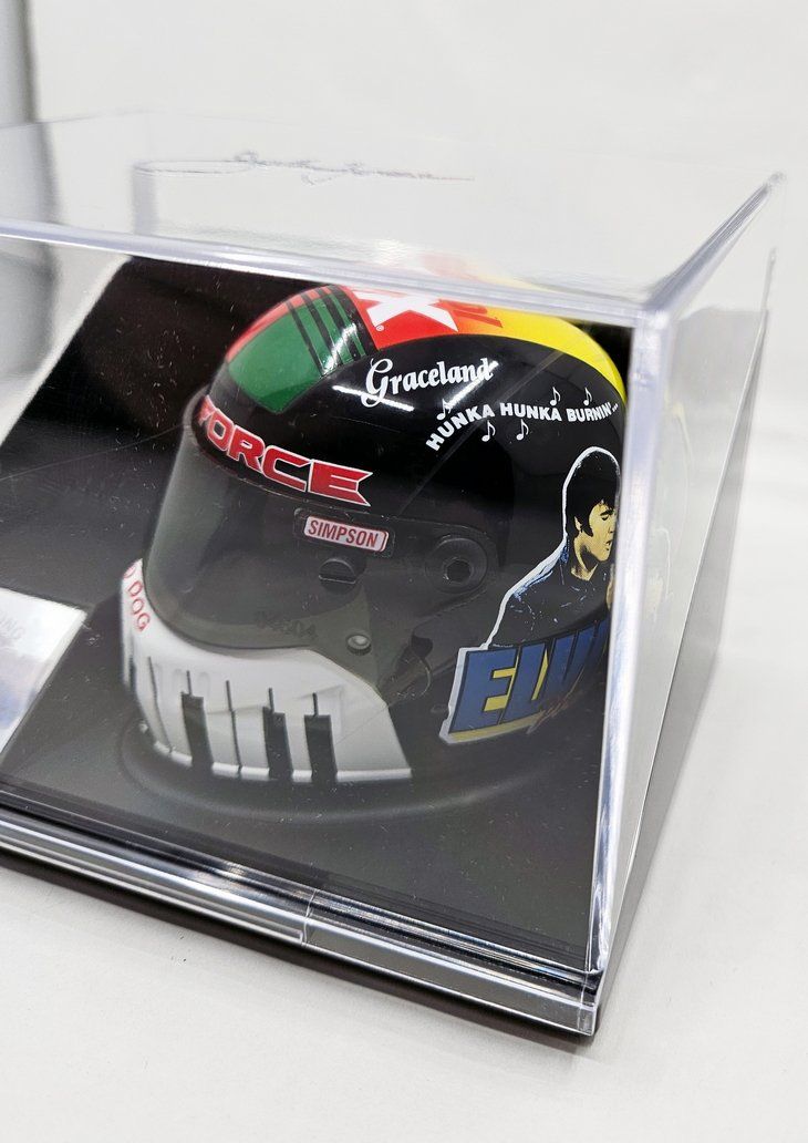 Statuette: John Force - Elvis Presley Helm 1:4 (1998) – Usato da Zürich venduto da Numark 1