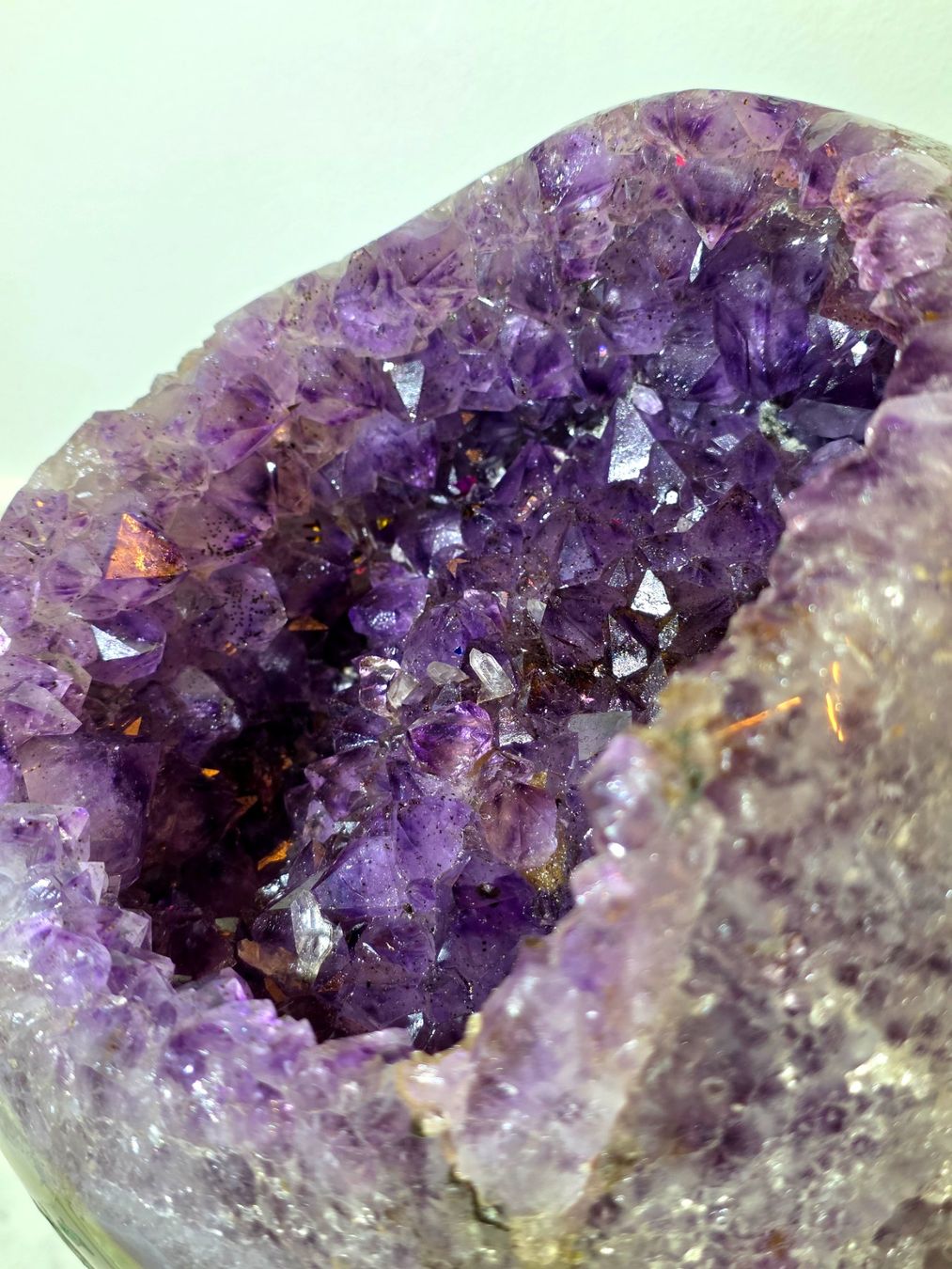 Mineralien & Heilsteine: XXL Amethyst Drusen Kugel 7.7kg – Neu und originalverpackt aus Matzingen von Shay_Crystalz 5