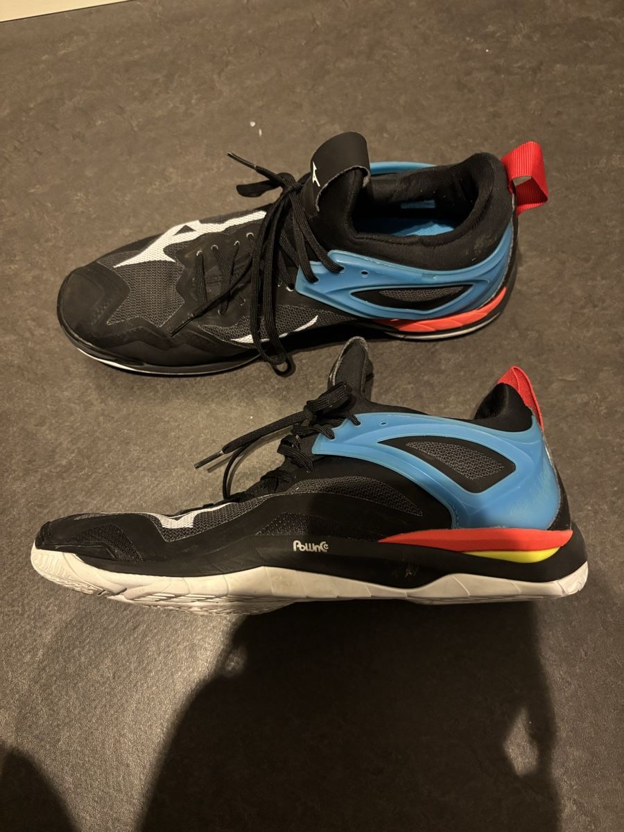 Mizuno Scarpe da uomo: Mizuno Hallenschuh – Usato da Thun venduto da jan_8mdn 2
