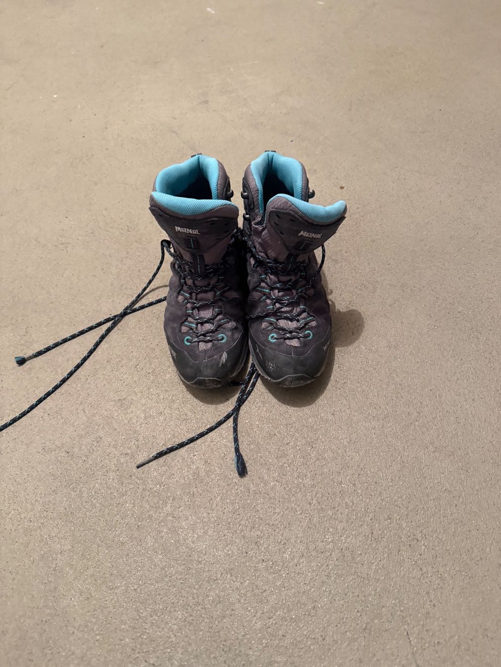 Chaussures garçon: Wanderschuhe – D'occasion à Affoltern am Albis par mir_dqk5