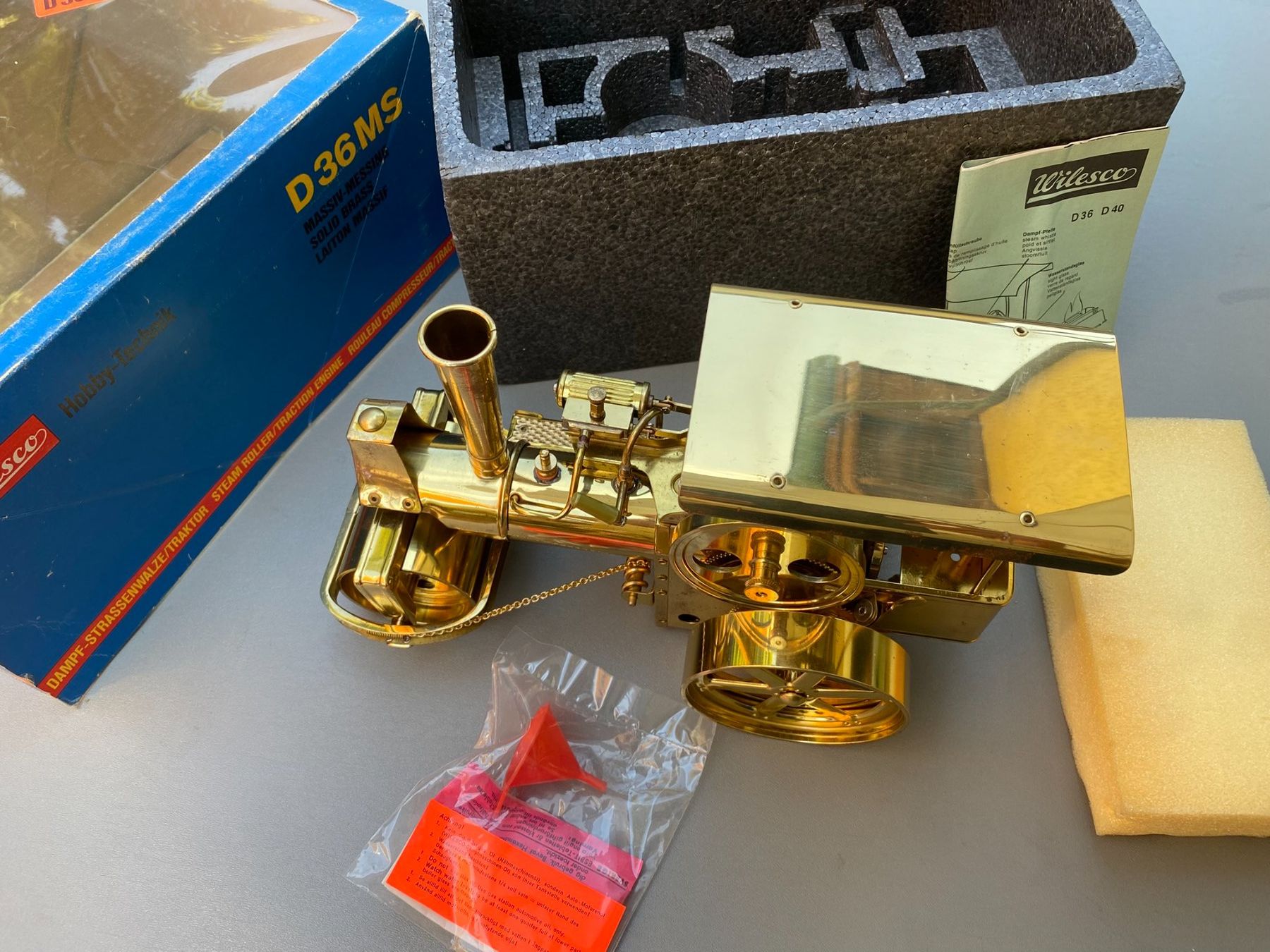Giocattoli: Wilesco D36 MS / Dampf-Strassenwalze/Traktor – Nuovo e nell'imballaggio originale da Wohlen AG venduto da Kusy77 2