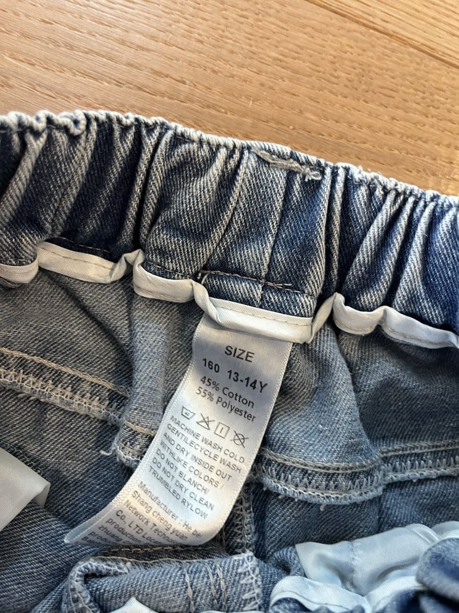 Pantaloni: Coole Mädchen Jeans, Grösse 160, hellblau, bequeme Passform – Usato da Altdorf UR venduto da Jenny13 1