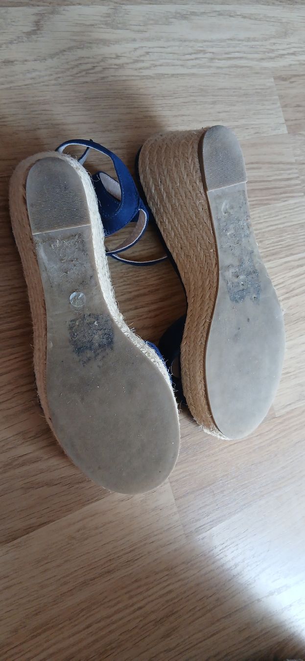 Damenschuhe: sandales,chaussures, sandales compensées – Gebraucht aus Montcherand von petiteoune75 3
