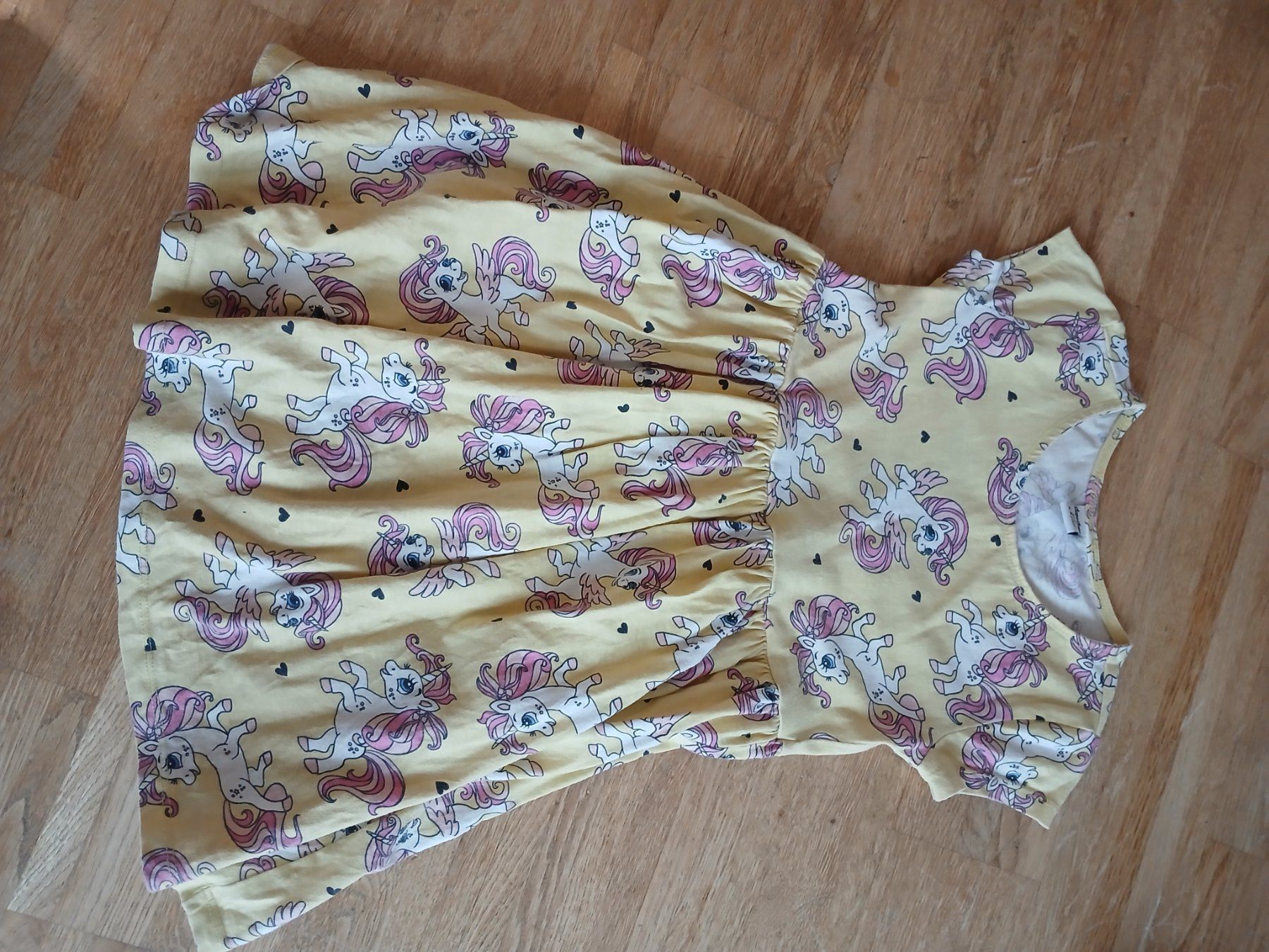Vestiti & Gonne: Sommerkleid Grösse 110 – Usato da Münchwilen TG venduto da miwirz