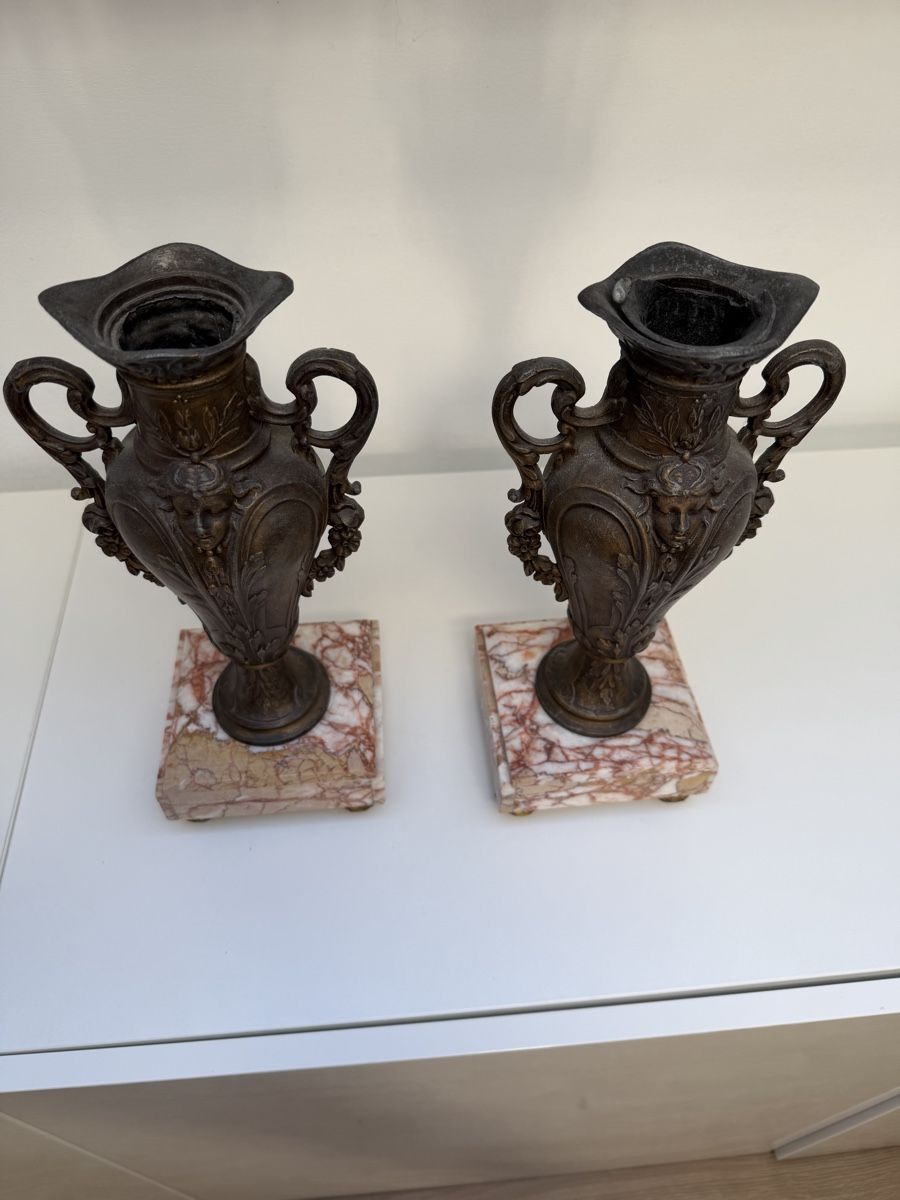 Vase & Récipients: Vintage Bronze Vases with Marble Base – D'occasion à Muttenz par c.car 1