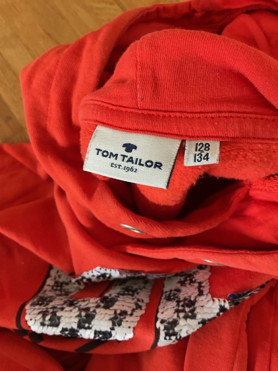 Tom Tailor Pullover & Sweatshirts: Houdy orange – Gebraucht aus Oberrohrdorf von ashley79 2