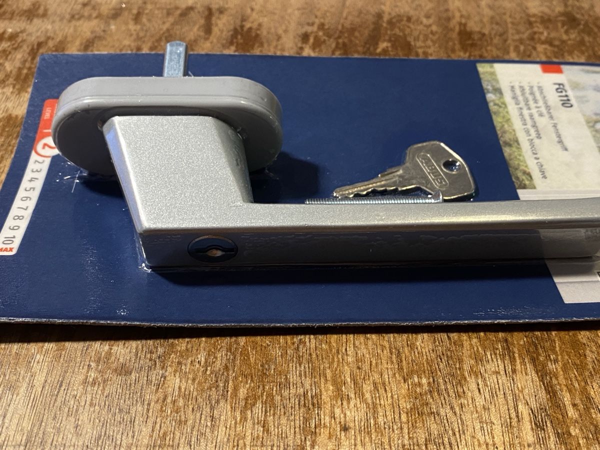 Abus Schlösser: ABUS Fenstersicherung FG110, originalverpackt – Neu und originalverpackt aus Zürich von ister 1