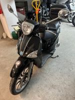 Piaggio Liberty 125 Roller, ab Service im neu Top Zustand