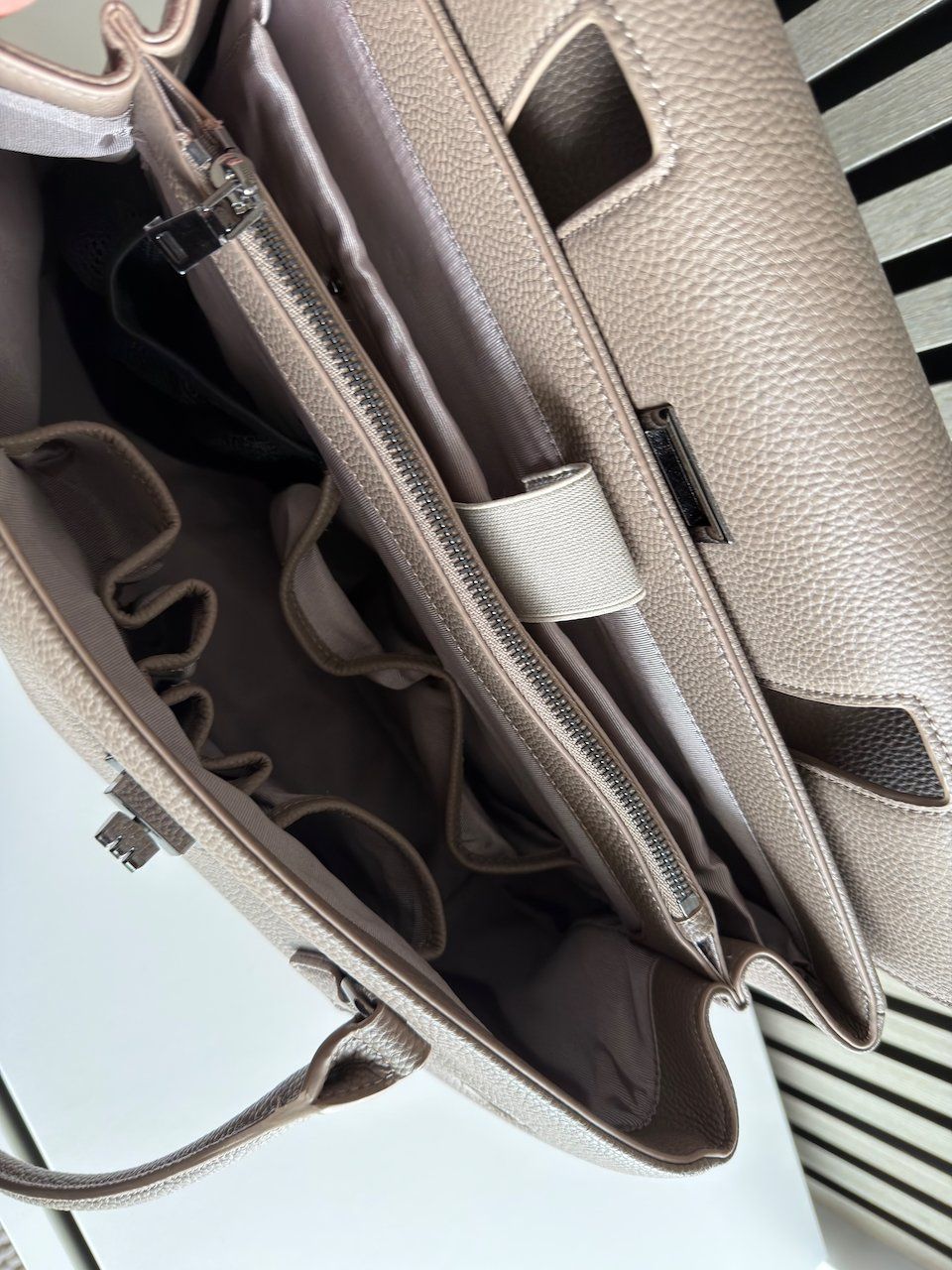 Borse da donna: Victoria Hyde JOLINE - Handbag - beige – Usato da Zürich venduto da mad_87xc 1
