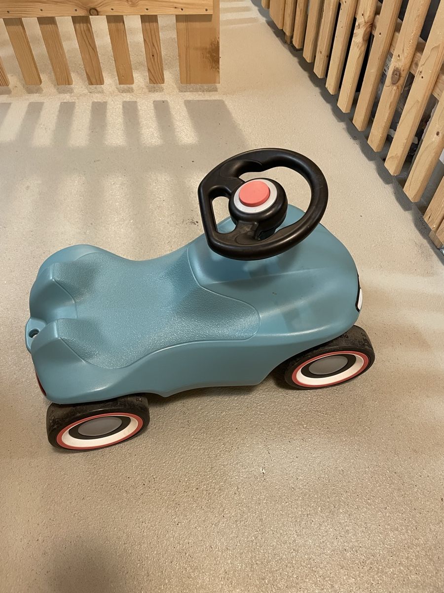 Big Véhicules pour enfants: BIG Bobby Car – D'occasion à Oberägeri par petralany