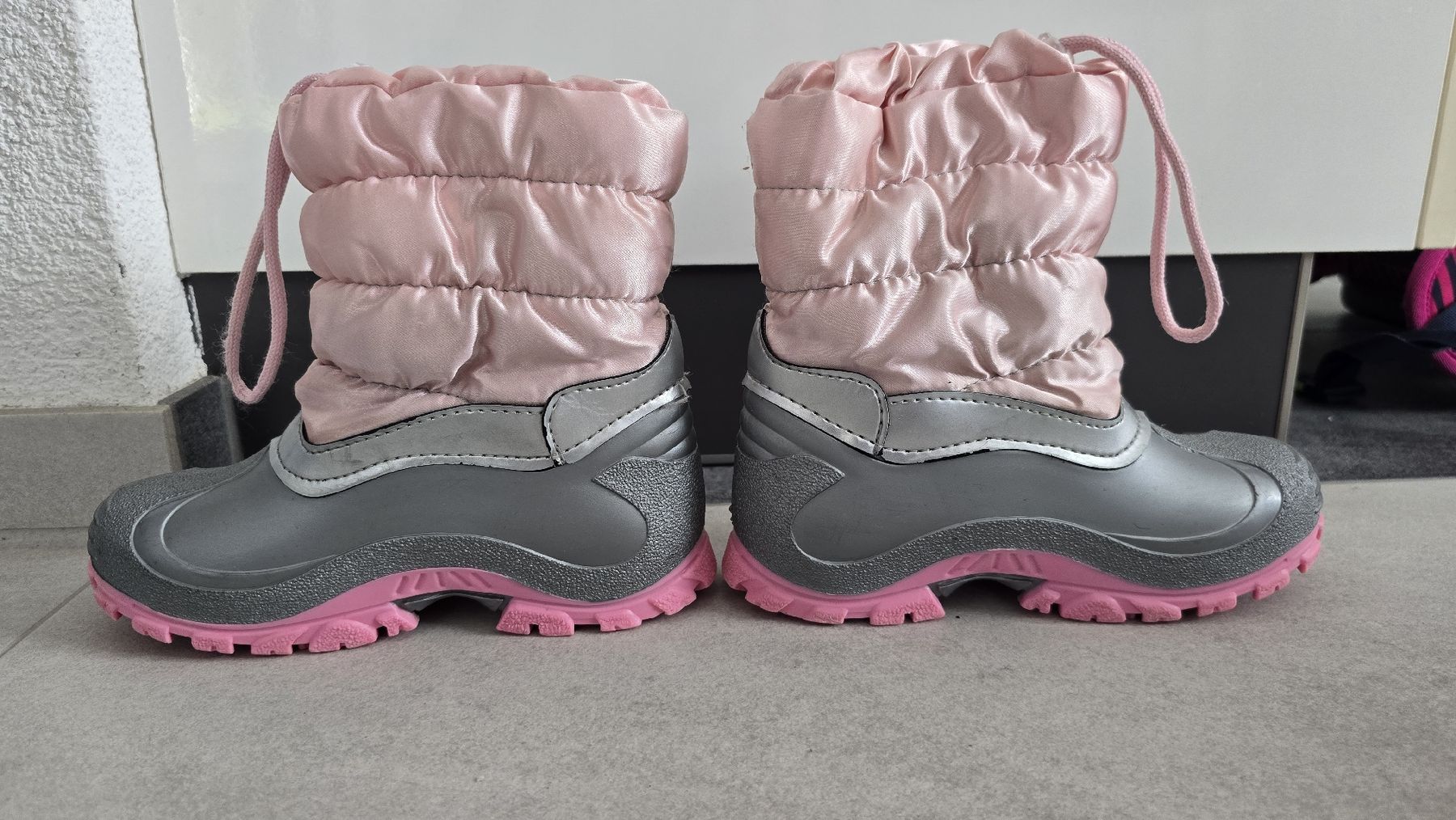Scarpe per ragazze: Winterstiefel Cortina gr. 30 – Usato da Wängi venduto da tamaso11 2